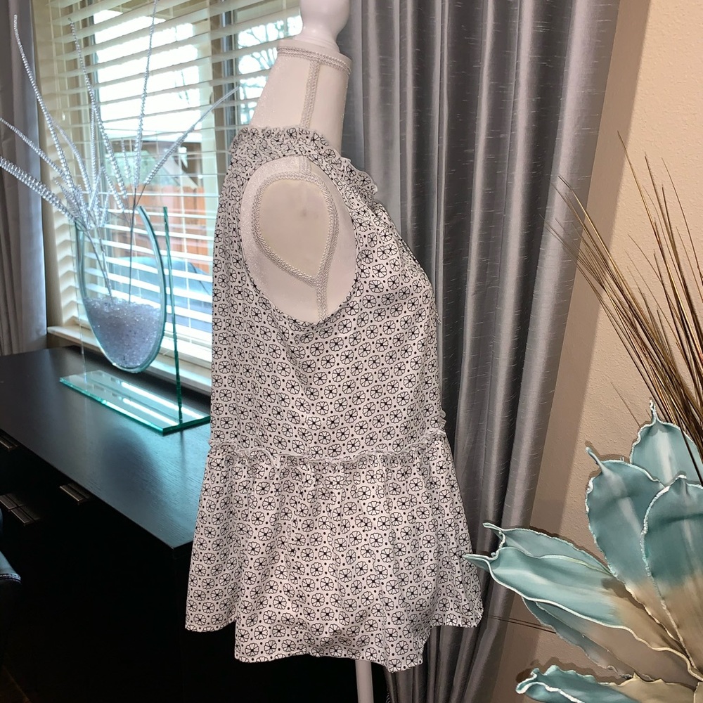 Loft sleeveless beautiful blouse/top - Picture 6 of 8